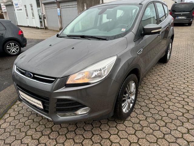 Ford Kuga Titanium 2,0TDCi 4X4*SHEZ*Tempo*AHK*PDC*TÜV