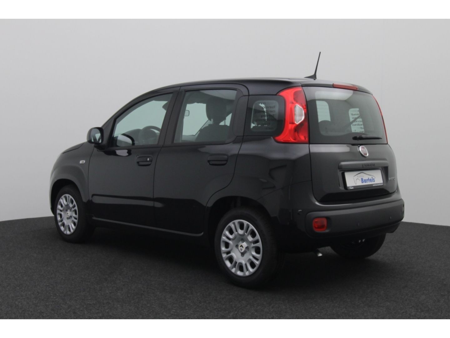 Fahrzeugabbildung Fiat Panda PANDINA ICON 1.0 HYBRID 48 KW (65 PS)