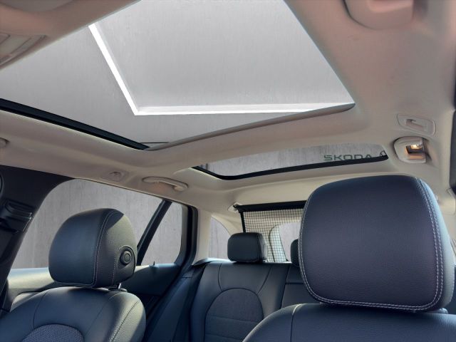 C 180 T Avantgarde NAVI/AHK/LED/PANO/elHK. Klima