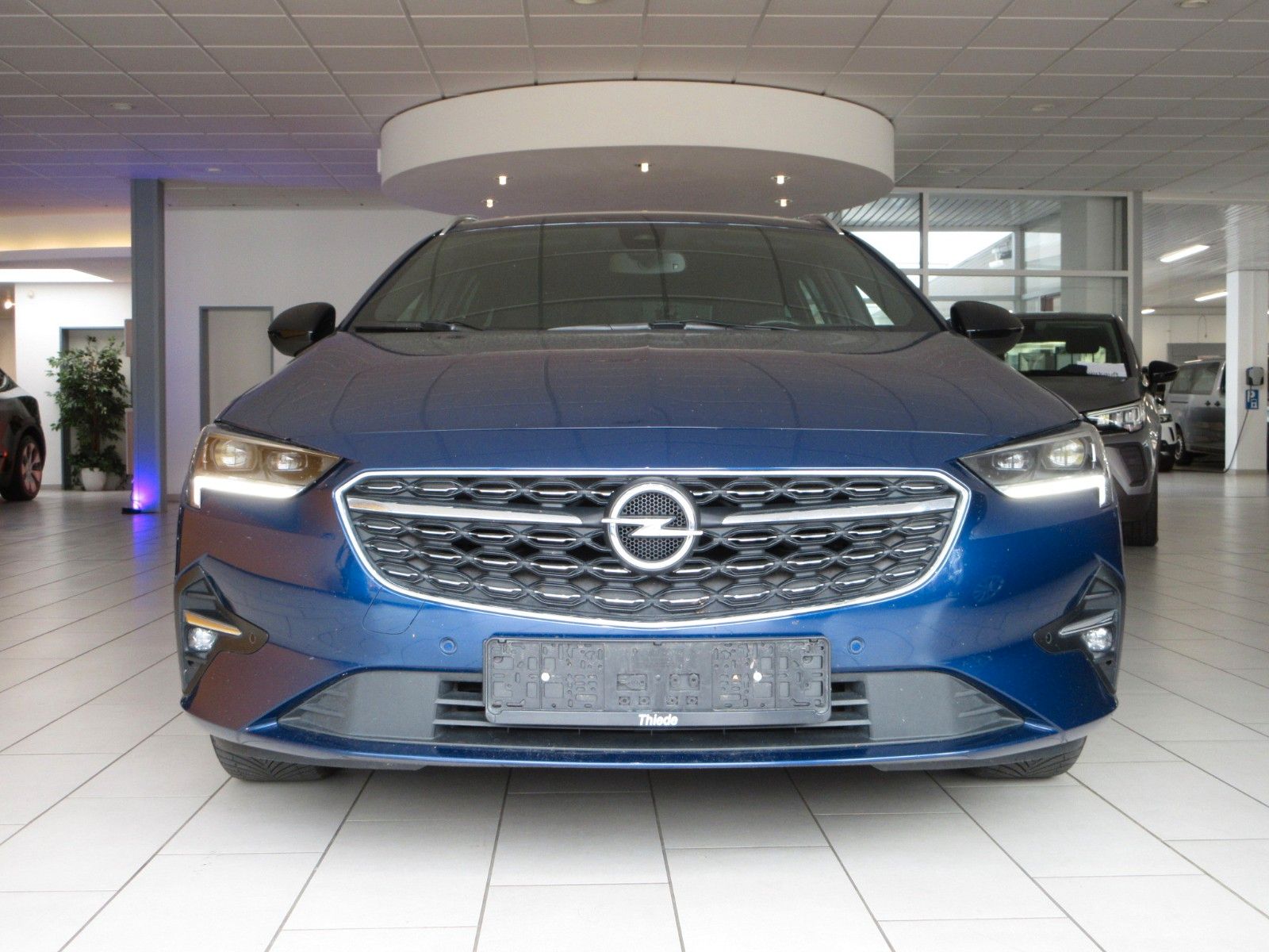 Fahrzeugabbildung Opel Insignia B ST 2.0D LED/NAVI/SHZ/LHZ/HUD