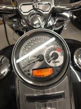 Harley-Davidson Road King Classic  - HARLEY-DAVIDSON 2010 ROAD KING