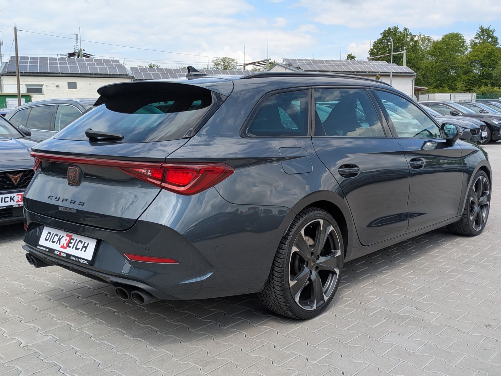 Fahrzeugabbildung CUPRA Leon VZ 2.0TSI 4Drive ACC*PANO*MATRIX*DCC*LM19"