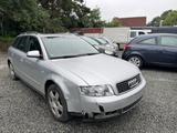 Audi A4 2.4 Avant - Audi A4 aus 2002: Kombi