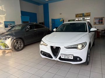 Alfa-Romeo Stelvio - 3