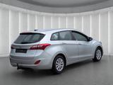 Hyundai i30cw Kombi Trend 1.6D*DCT AHK Navi R-Kamera PDC - Hyundai i30 mit Diesel-Antrieb: Kombi, 1.6