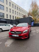 Mercedes-Benz CLA 250 4MATIC DCT - - rote Mercedes-Benz CLA 250