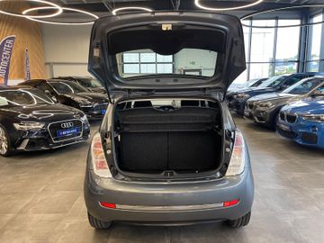 Lancia Ypsilon 1.4 8V Oro *KLIMAAUT.*2.HD*TÜV 062027*