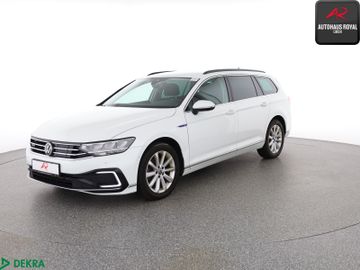 Volkswagen Passat - 1