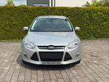 Ford Focus Lim. Titanium *TÜV Neu+Keyless+Andr&Apple* - gebrauchte Ford Focus aus dem Jahr 2012