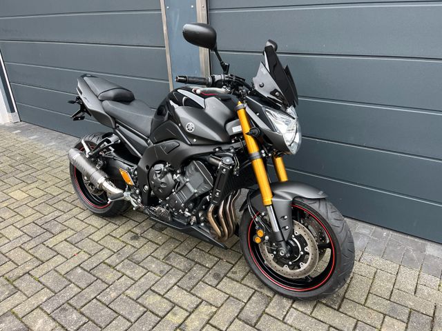 Yamaha FZ8 ABS  nur 9600 Km ! Extras