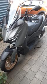 Yamaha Motorroller 300 X MAX - ROLLER MOTOR