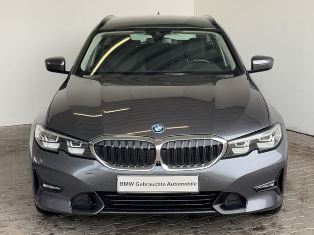 BMW 330e Tour. Sport Line LiveCock.ParkAss.HiFi.Temp