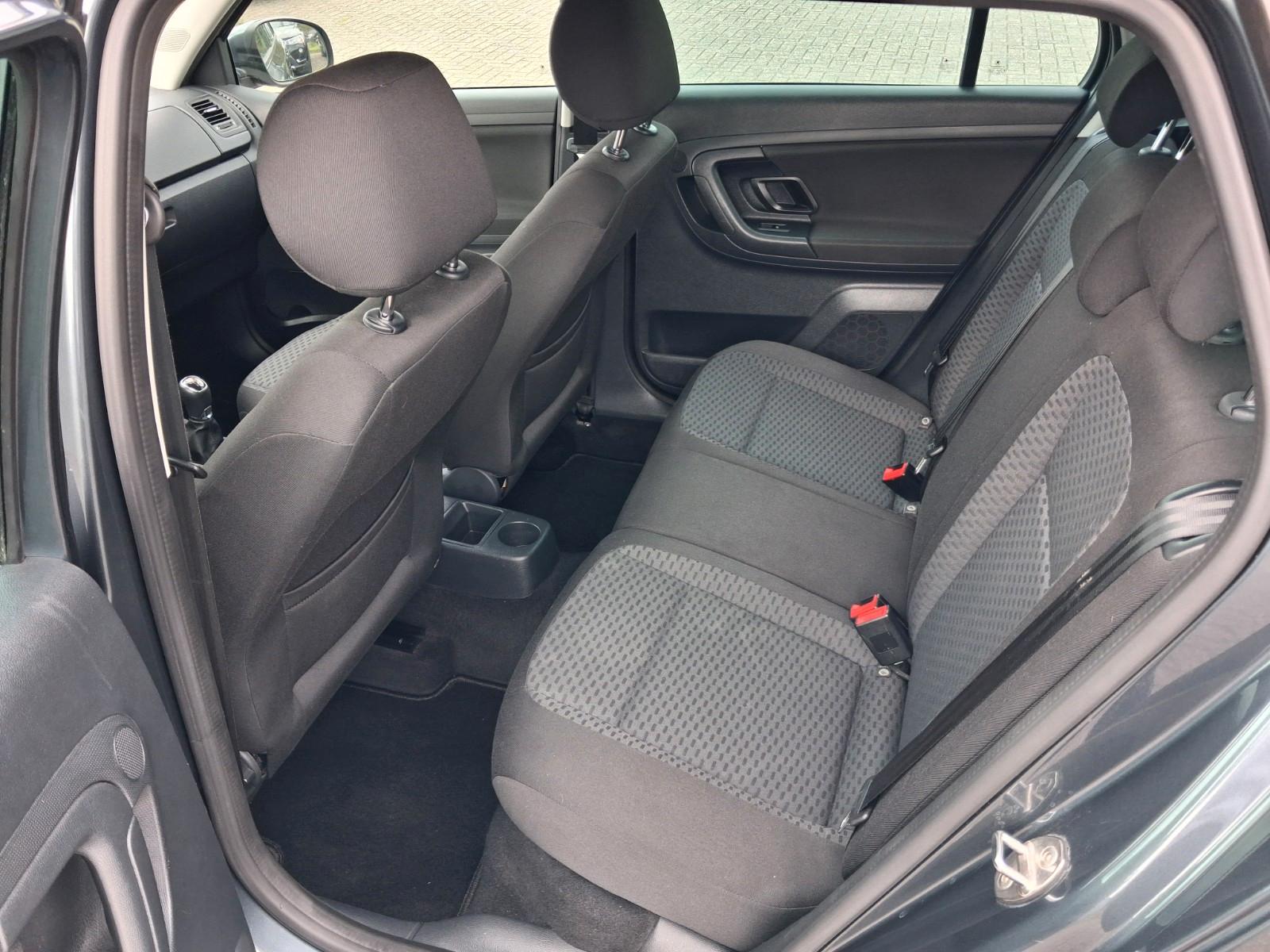 Skoda Fabia 2014 — photo 11