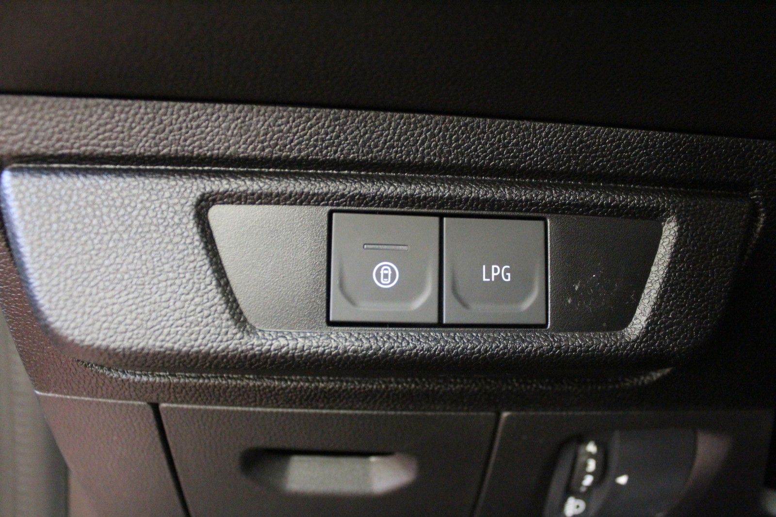 Fahrzeugabbildung Dacia Sandero Expression ECO-G 120 *Sitzhz*LPG