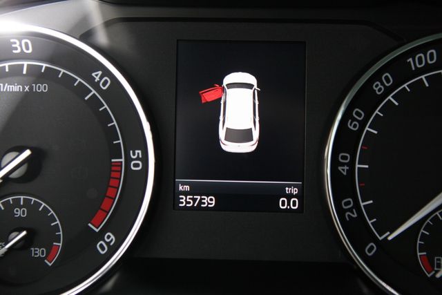 Skoda Superb Combi III 2.0 TDI DSG Style XENON NAVI