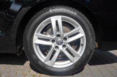 Fahrzeugabbildung Audi A4 Avant 2.0 TDI 2.Hand SHZ PDC Leder! Top!
