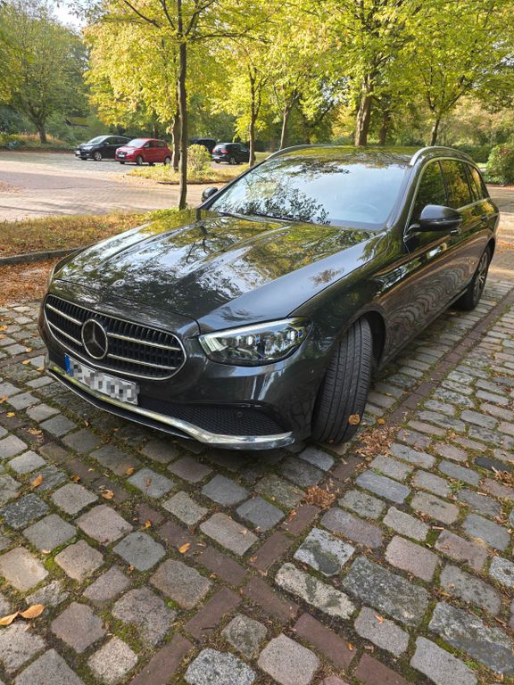 Image of Mercedes-Benz 220