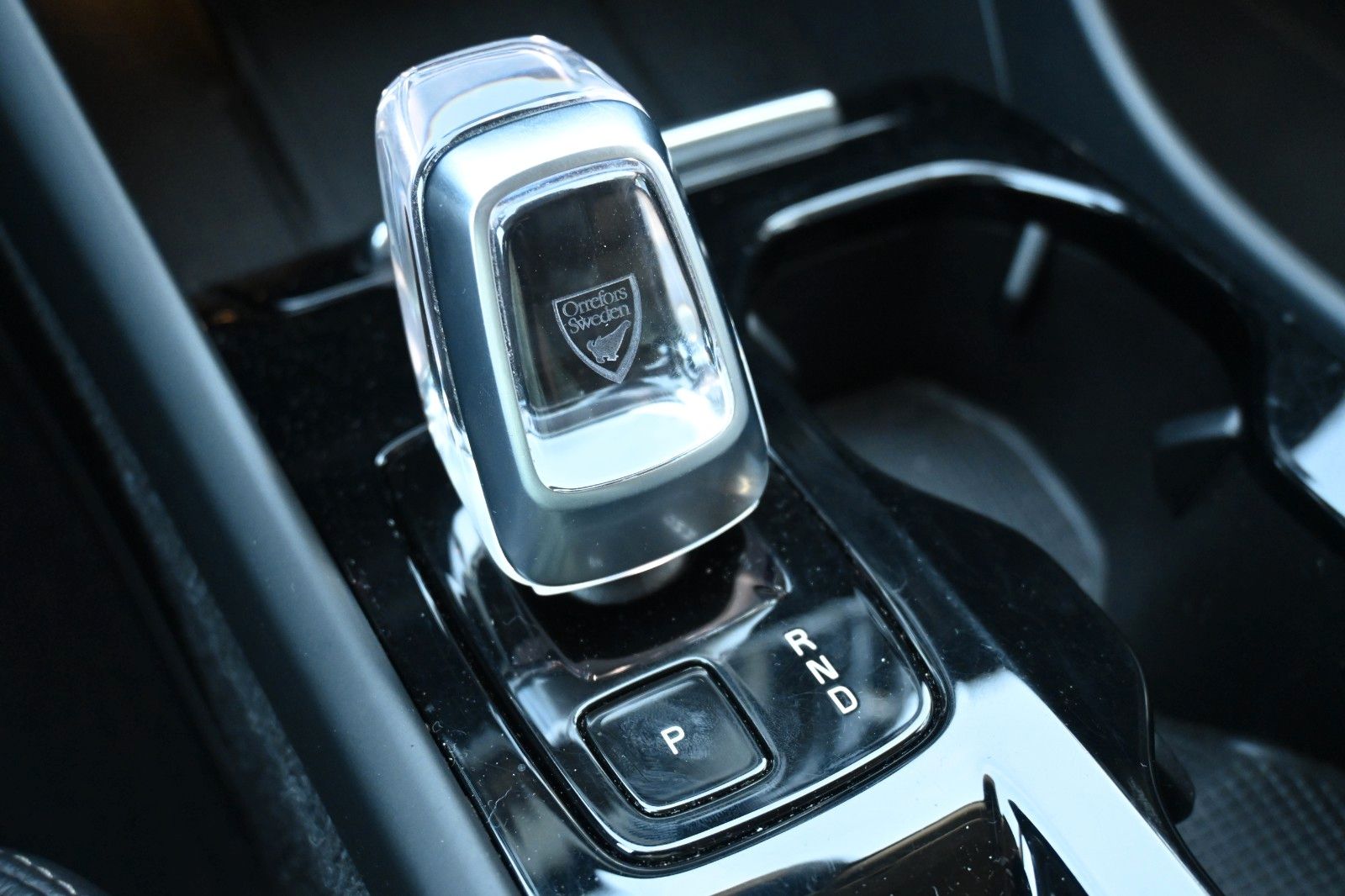 Fahrzeugabbildung Volvo XC40 T5  Plus Dark RC Plug-In Hyb. 2WD