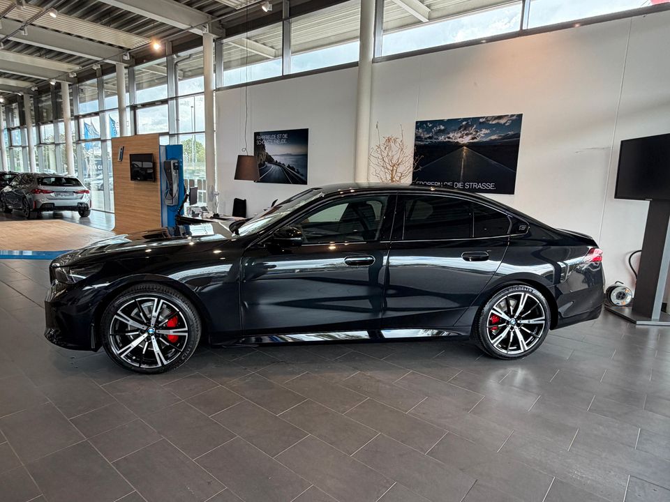 BMW 520d xDrive M Sportpaket AHK Komfortzugang imagem 3