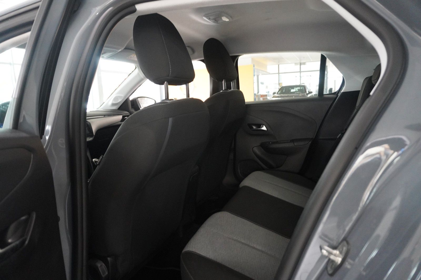 Fahrzeugabbildung Opel Corsa F 1.2 FACELIFT NAVI/LED/KAMERA/VIRT./DAB+