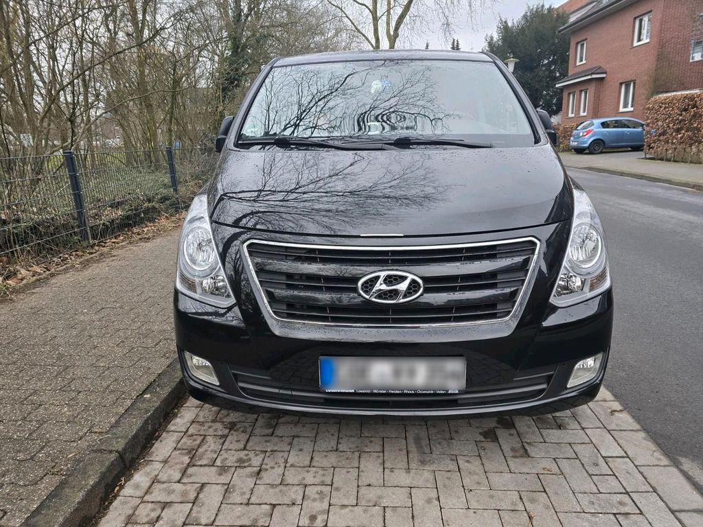 Image of Hyundai H-1