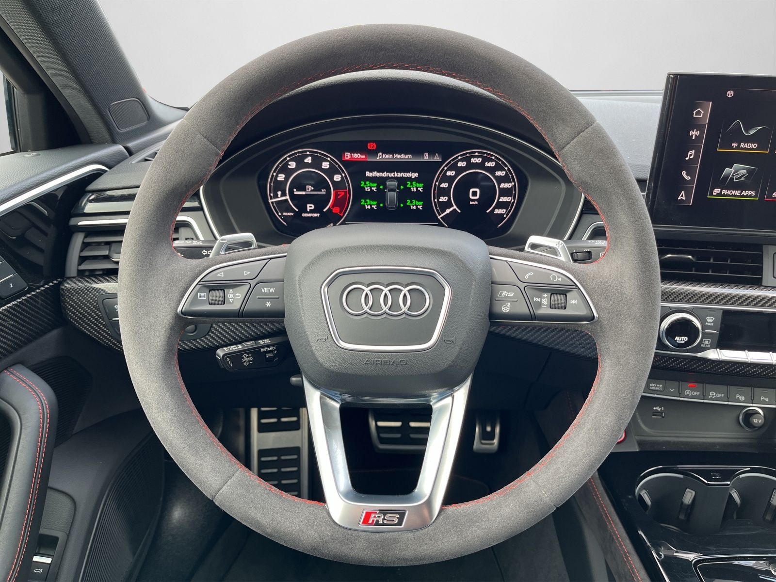 Audi RS4 - Bild 10