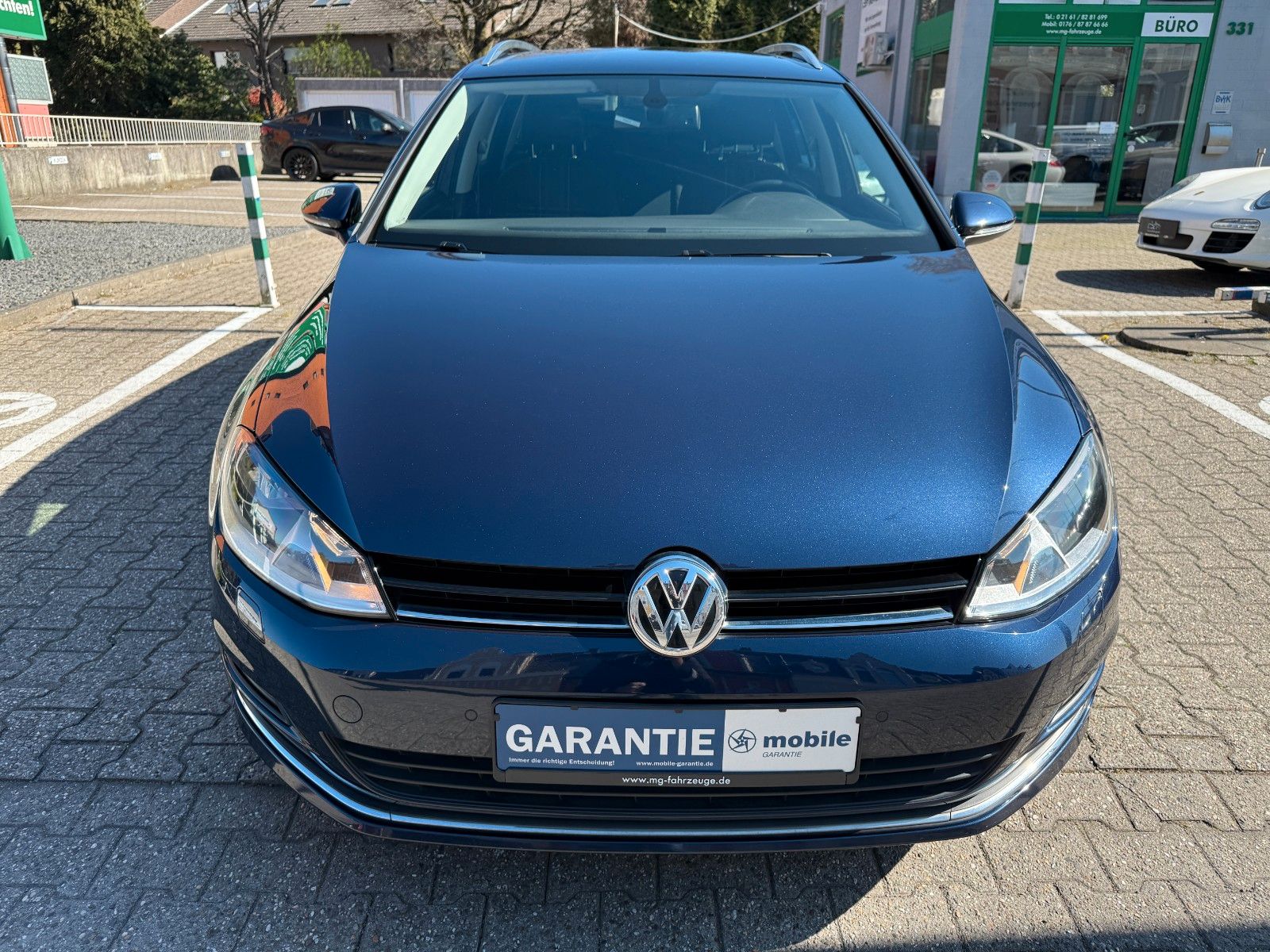 Fahrzeugabbildung Volkswagen Golf VII Variant Lounge BMT AUTOMATIK NAVI