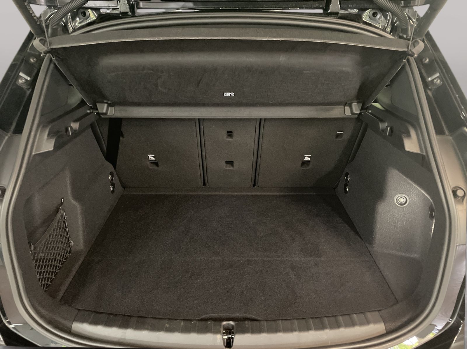 BMW 223 Active Tourer - Bild 16