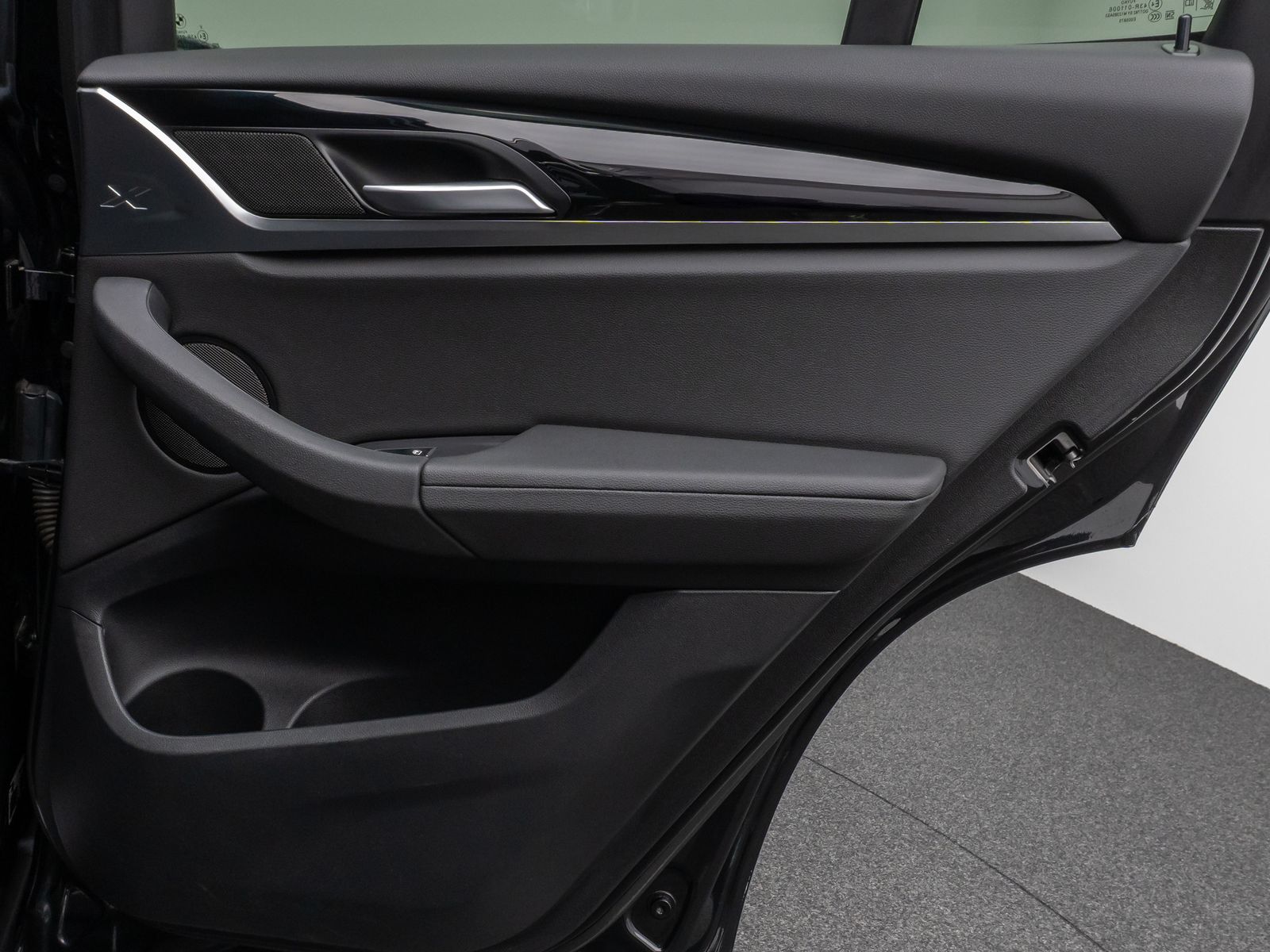 Fahrzeugabbildung BMW X3 xD30i Kamera DAB HiFi WLAN Leder Sport 19Zoll