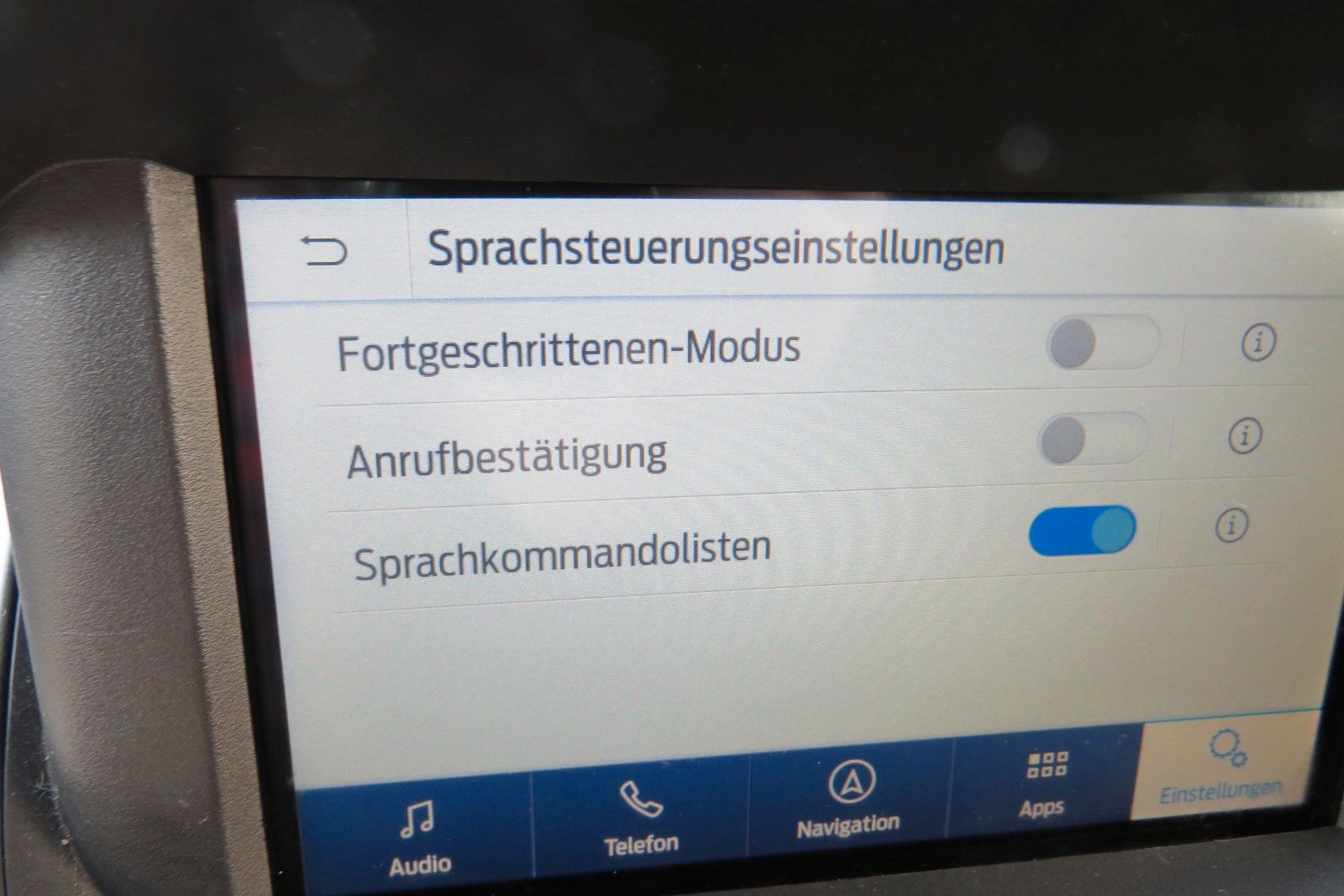 Fahrzeugabbildung Ford Transit Courier TREND NAVI SCHECKHEFT 1.HD