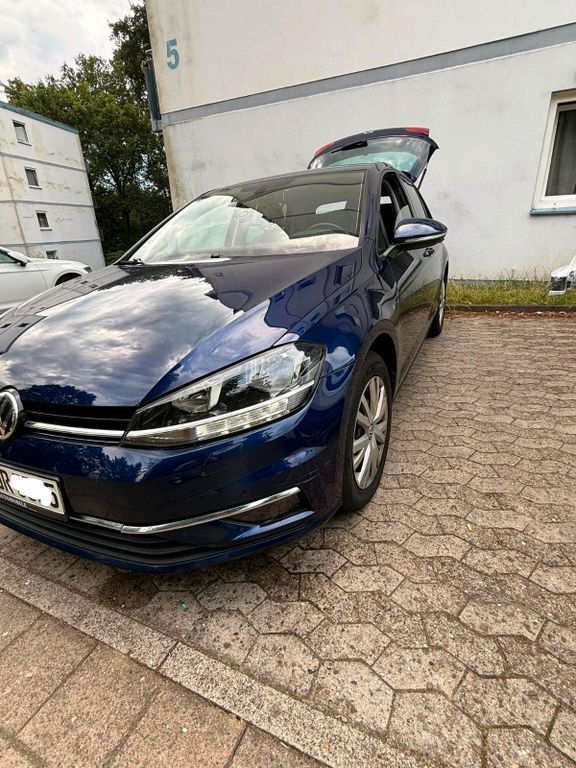 Image of Volkswagen Golf