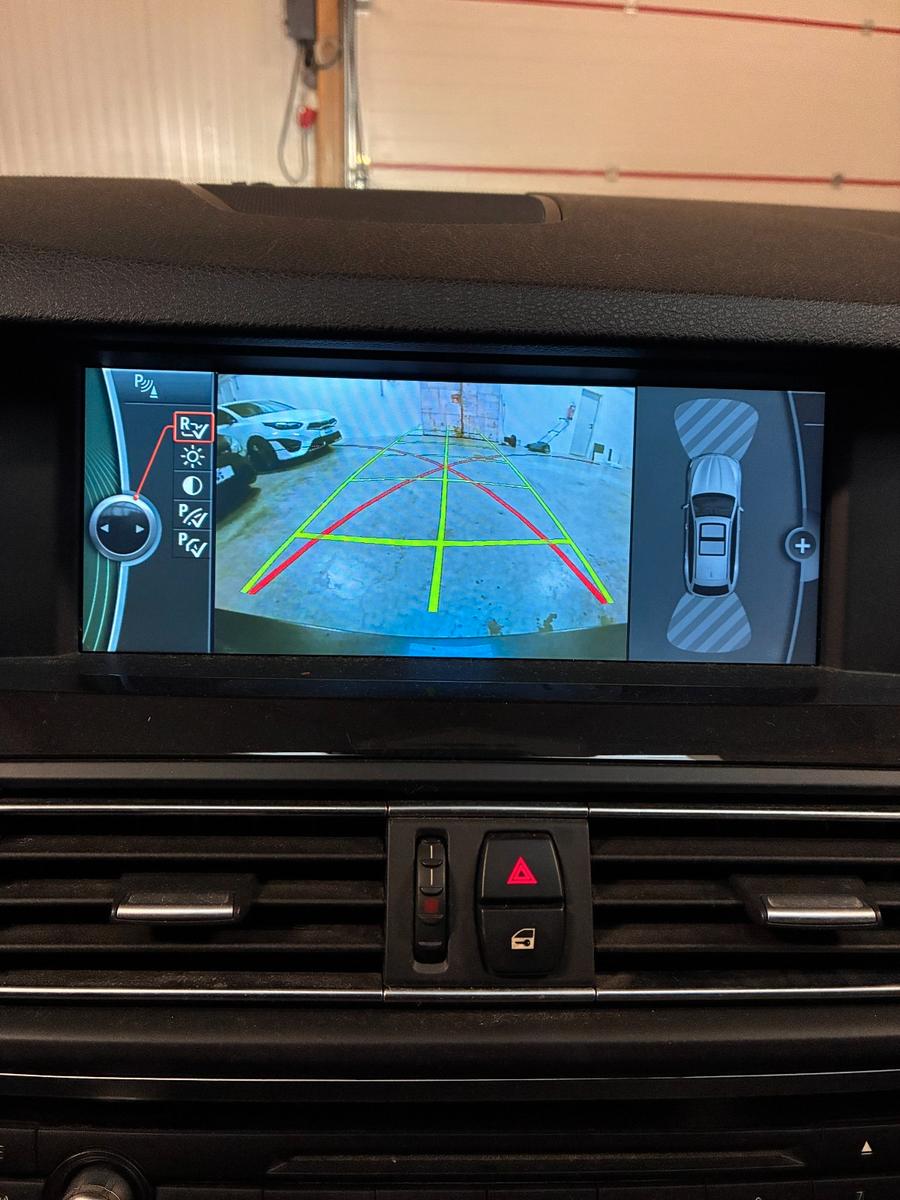 BMW 525 2011 — photo 18