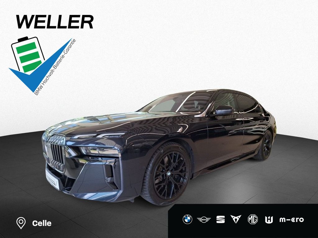 BMW i7