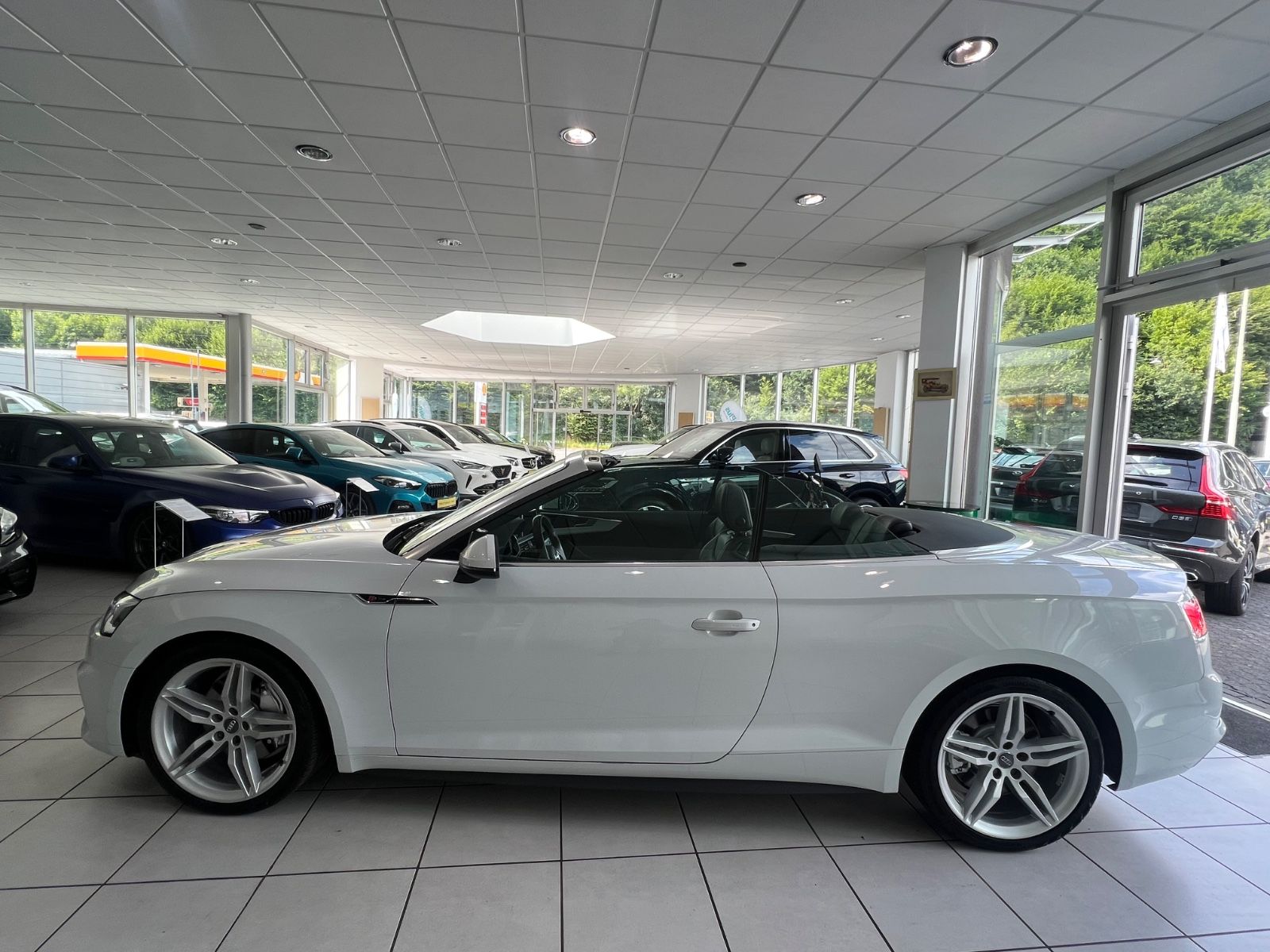 Fahrzeugabbildung Audi A5 Cabriolet 2.0 quattro sport S line