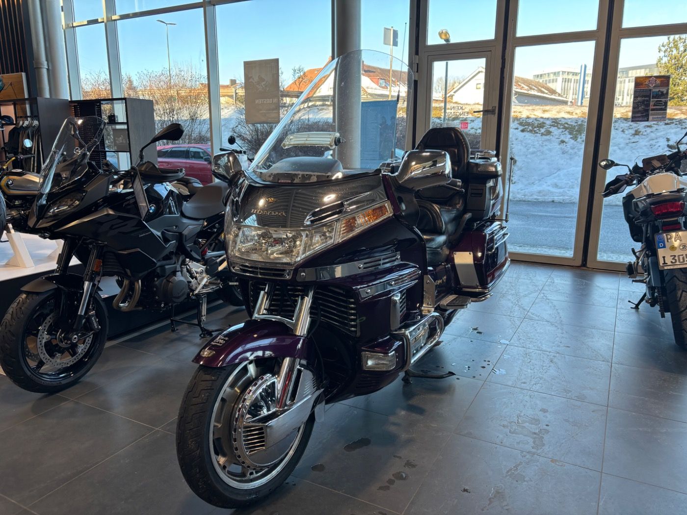 Fahrzeugabbildung Honda GL 1500 SE viel Zubehör