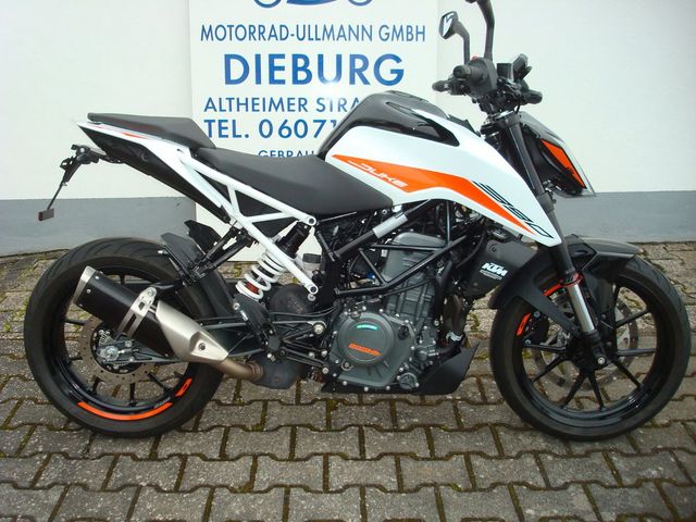 KTM 390 Duke