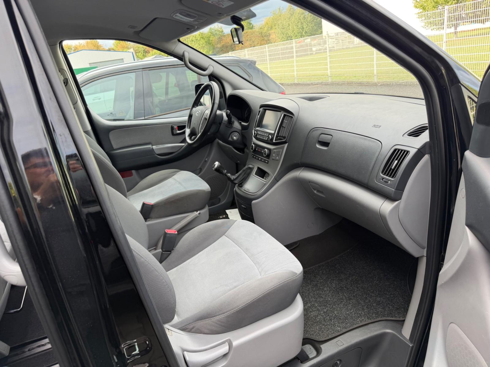Hyundai H-1 2.5 CRDi Travel Navi/Klima/8-Sitze/AHK/EURO6