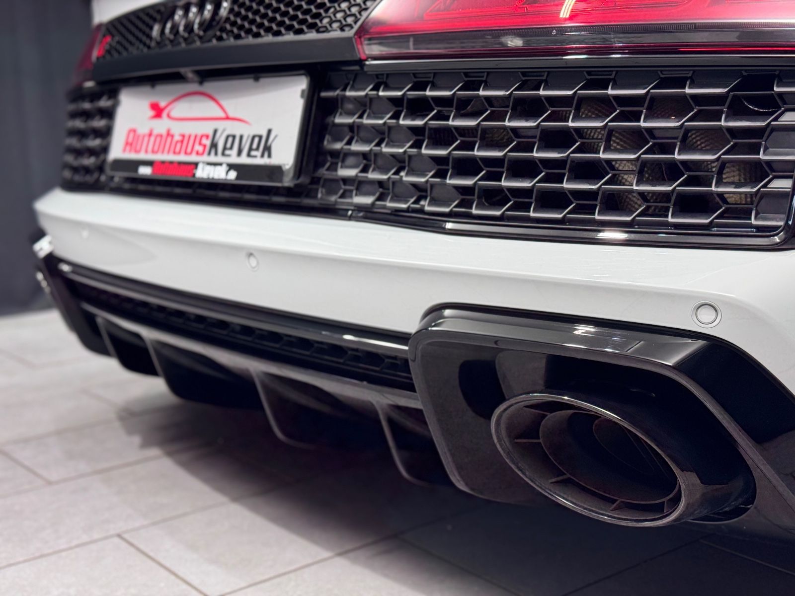 Fahrzeugabbildung Audi R8 Spyder 5.2 FSI quattro performance*CARBON*B/O