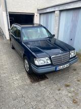 Mercedes-Benz E 200 E 200 - Mercedes-Benz E 200 mit LPG-Antrieb