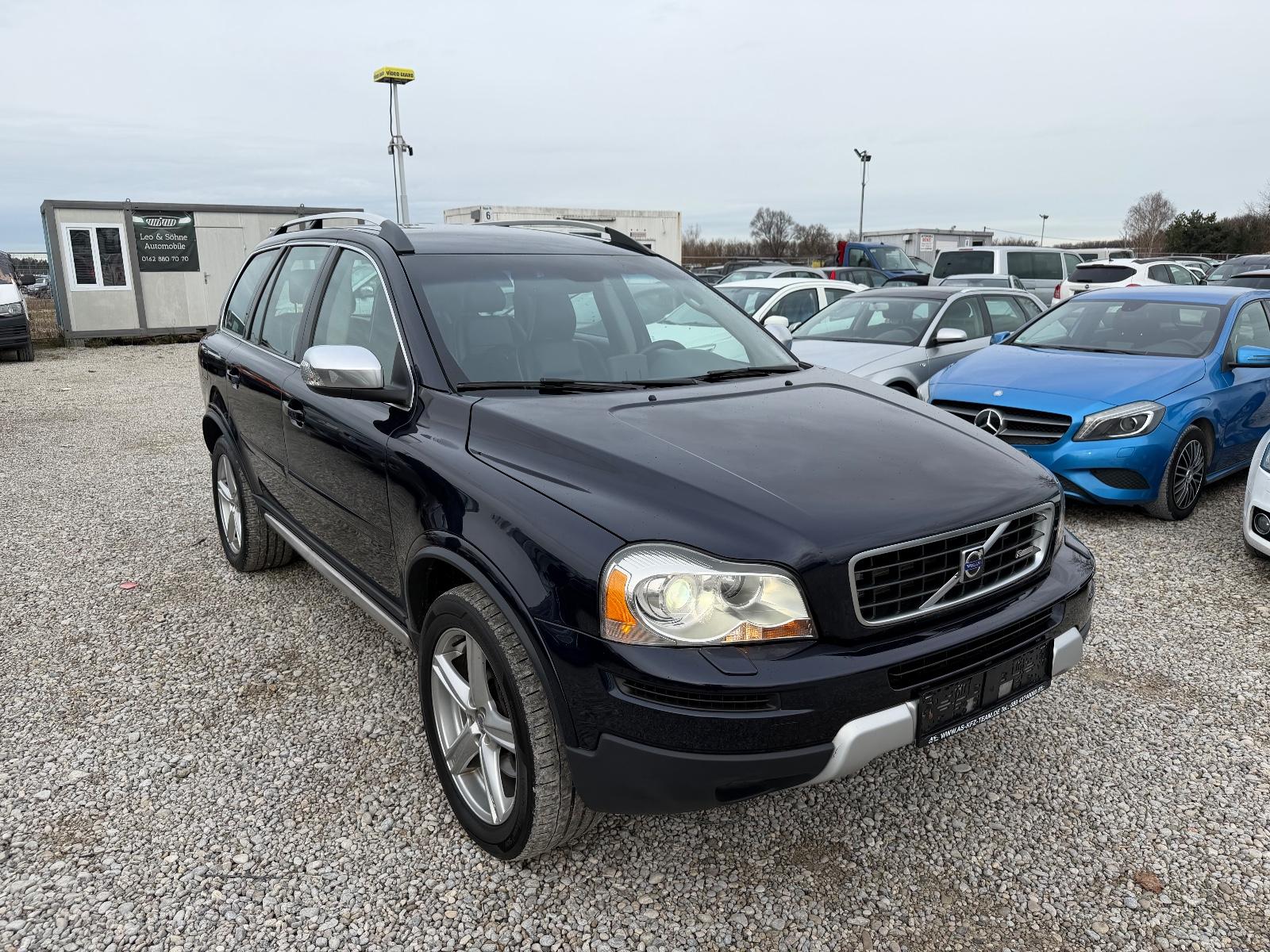 VOLVO XC90 D5 185 CH 4X4 BVA R-DESIGN 7 PLACES CUIR - GPS - XENON - ATTELAGE - 234000 km