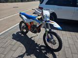 KTM EXC 500 Six Days 2026 Leo Vince Mousse Carbon - Offers