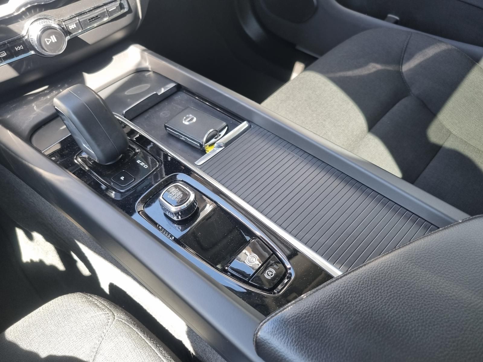 Fahrzeugabbildung Volvo XC60 T6 Recharge Inscription Expression