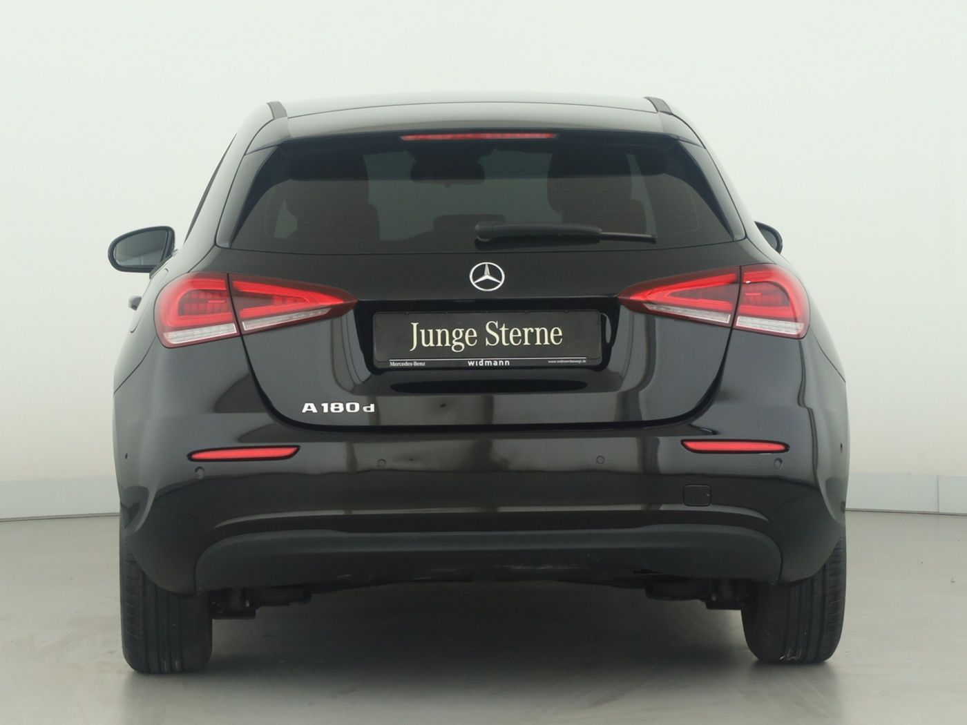Mercedes-Benz A 180 d LED Parktronic Rückfahrkamera Navi SHZG foto 4
