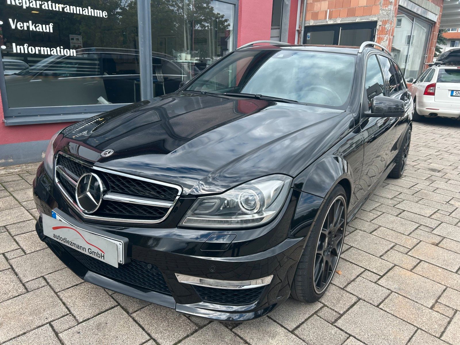Mercedes-Benz C 63 AMG T Performance-Paket V-Max designoLogic7