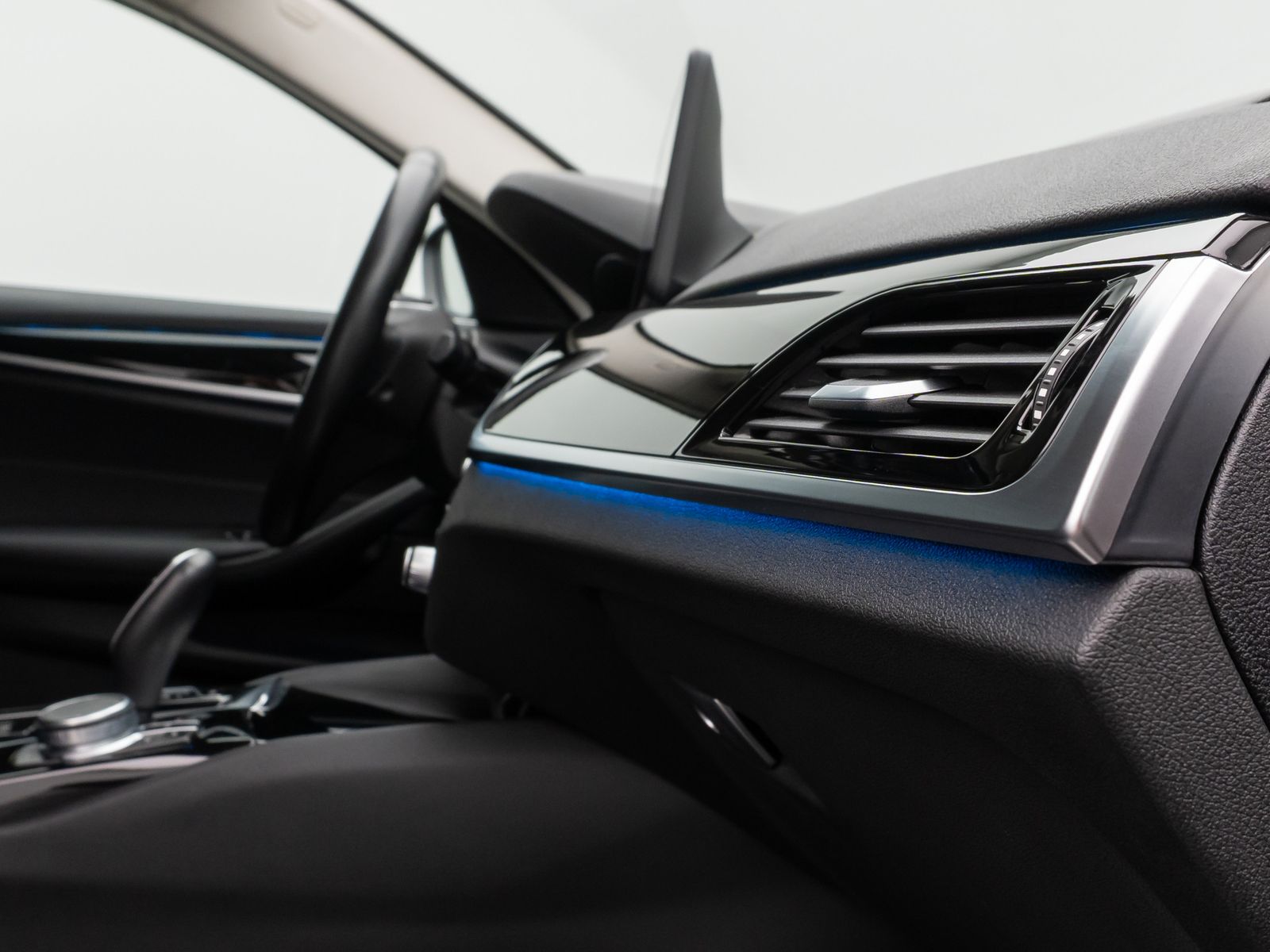 Fahrzeugabbildung BMW 530e Kamera DAB HiFi CockPitPro Fernlichtassist