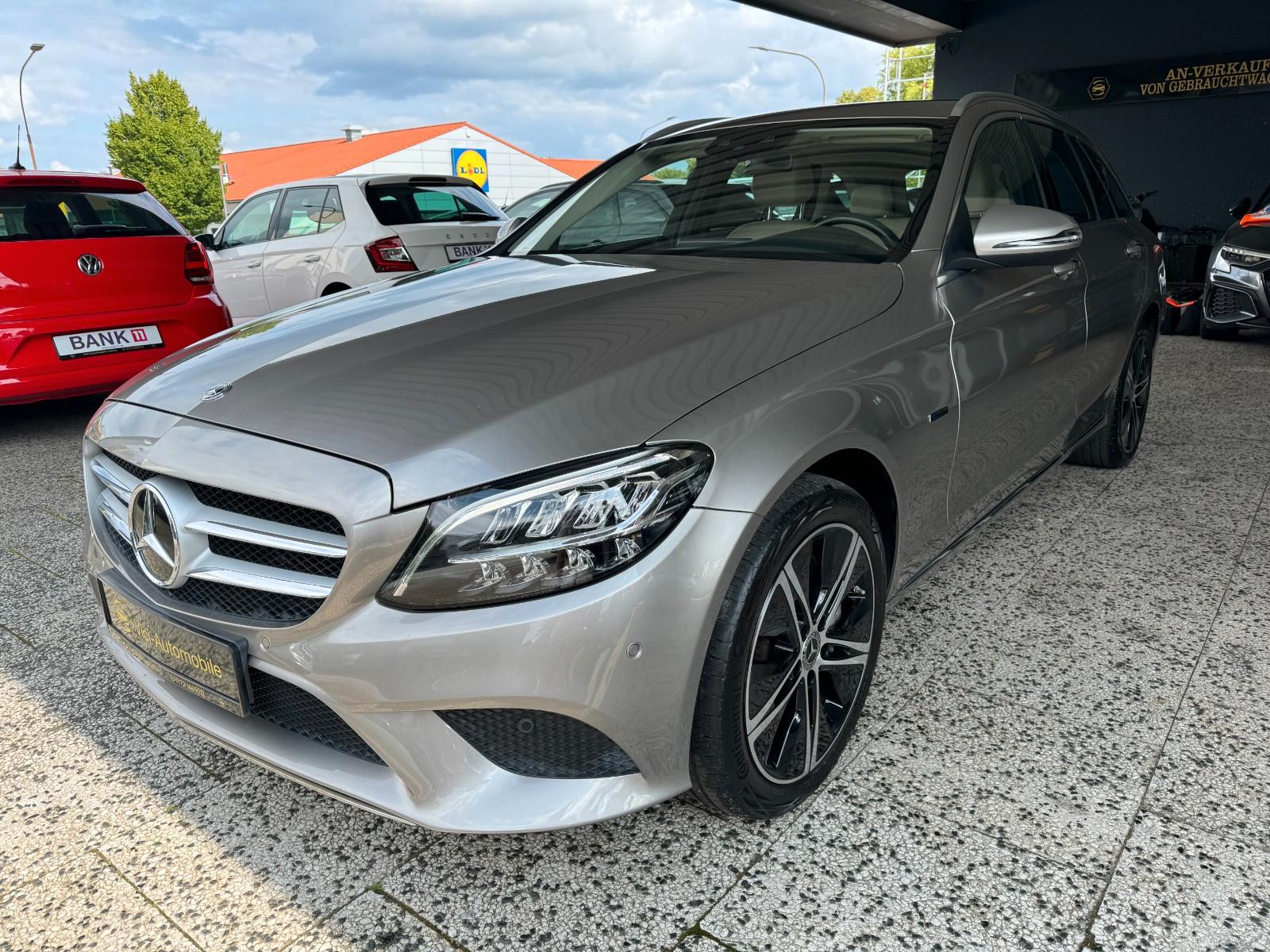Mercedes-Benz C 300 T DE Avantgarde *LED/Shz/Navi/R-Kamera*