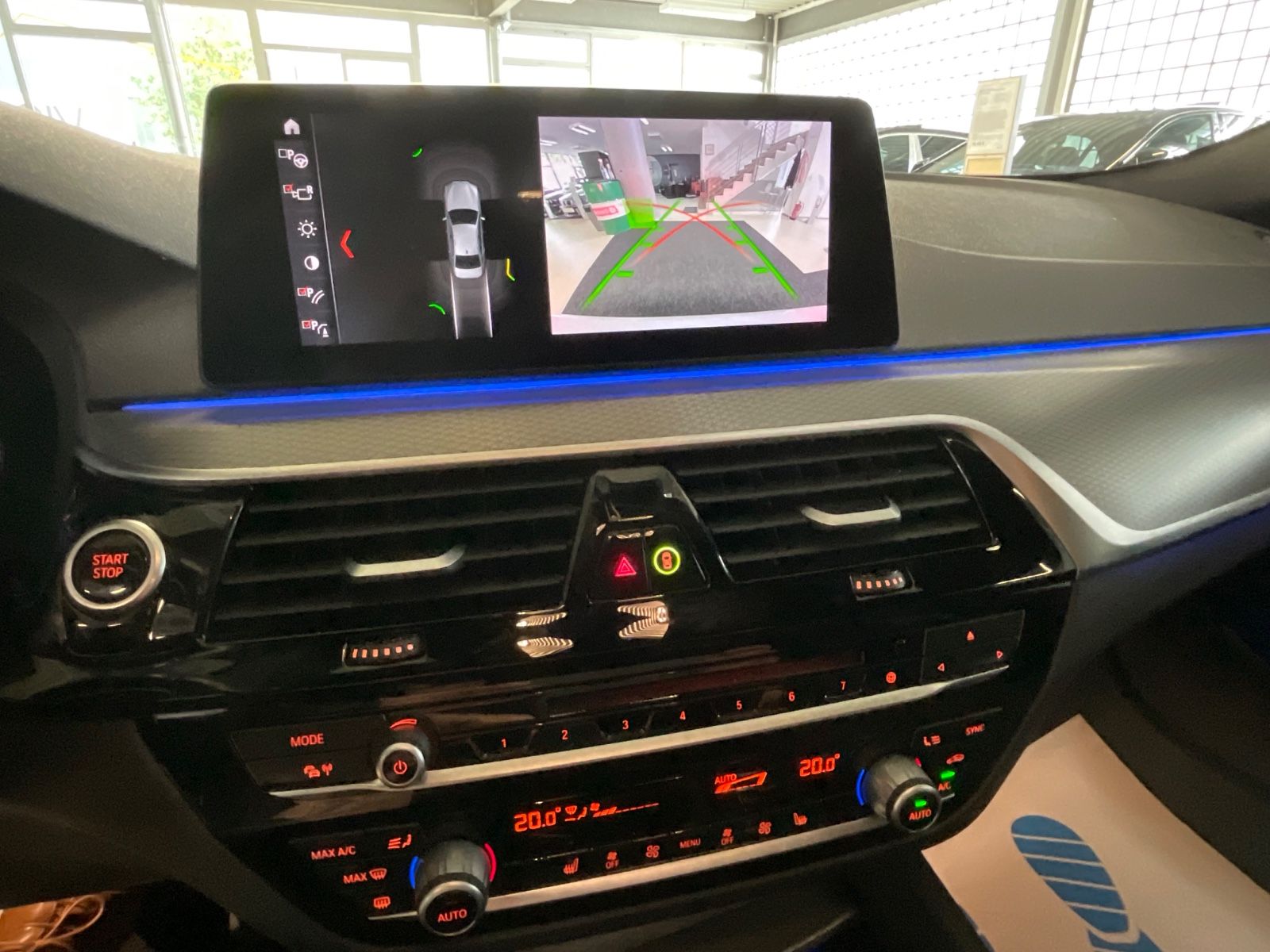 Fahrzeugabbildung BMW 530 e M Sport*Head-Up Display