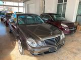 Mercedes-Benz E 280 Lim./1.Hand/Led./Xenon/PDC/SHZ+Sitzklima/ - Mercedes-Benz E 280 mit Benzin-Antrieb: Limousine, Automatik