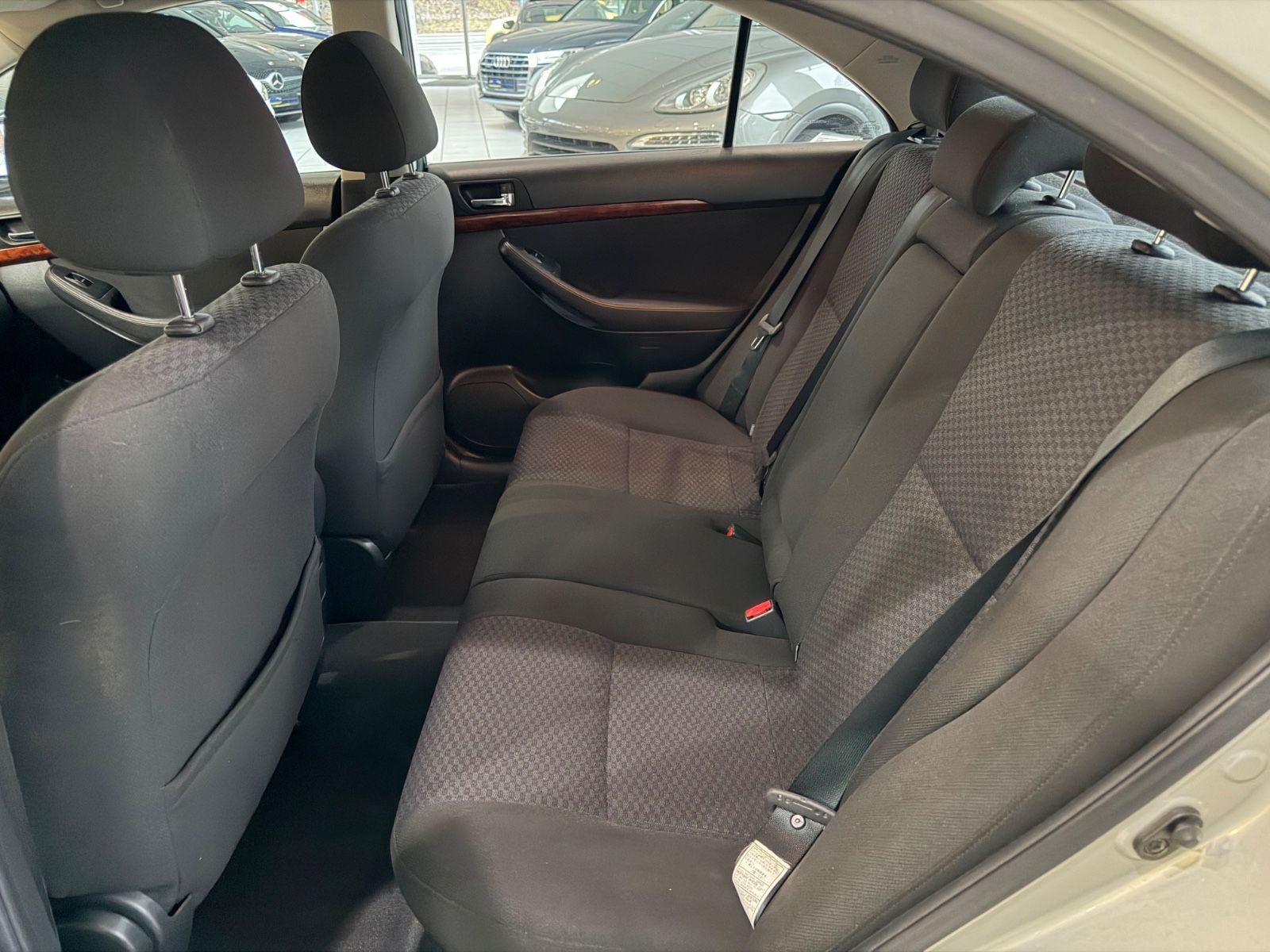 Fahrzeugabbildung Toyota Avensis 1.8 Executive Liftback