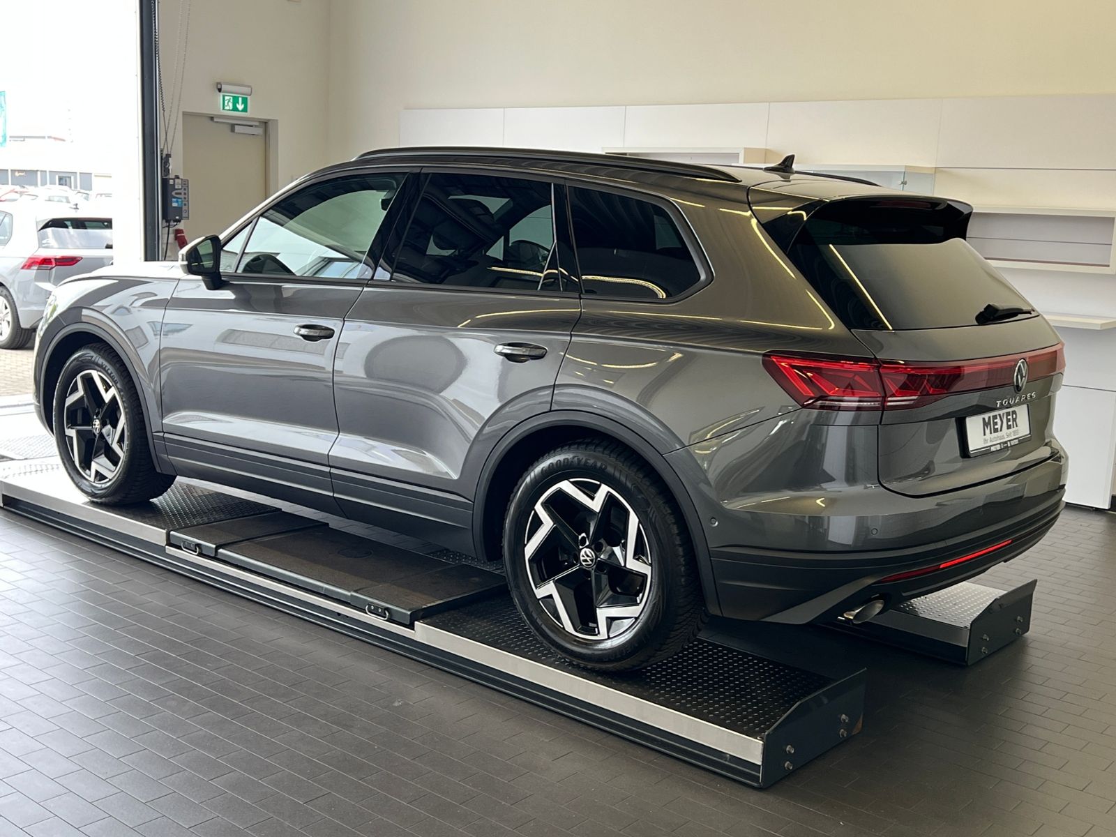 Fahrzeugabbildung Volkswagen Touareg 3.0 TDI 4MOTION *AHK,Luft,Leder,ACC,Kame